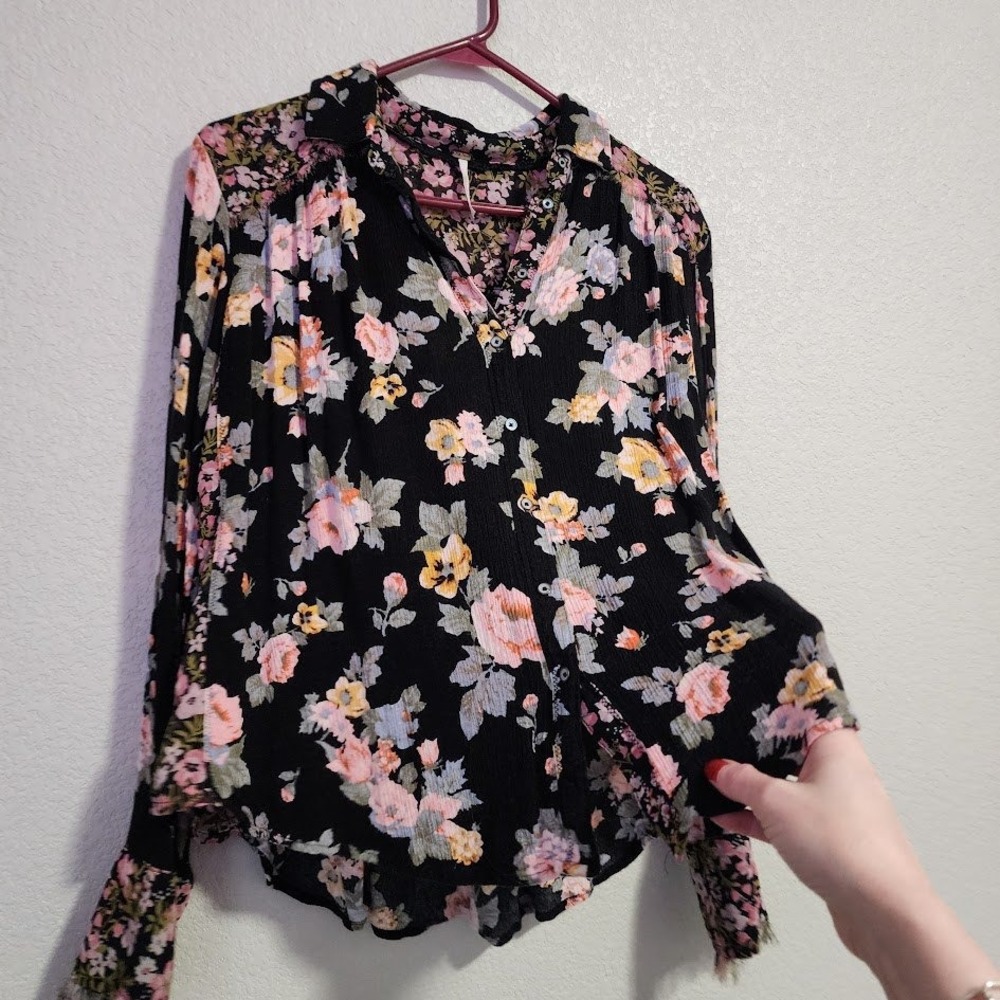 FREE PEOPLE Hold On To Me Floral Blouse Sheer Boho Top Festival M - Picture 7 of 10